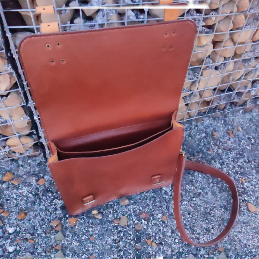 laptop-messenger-bag-pgl-leather